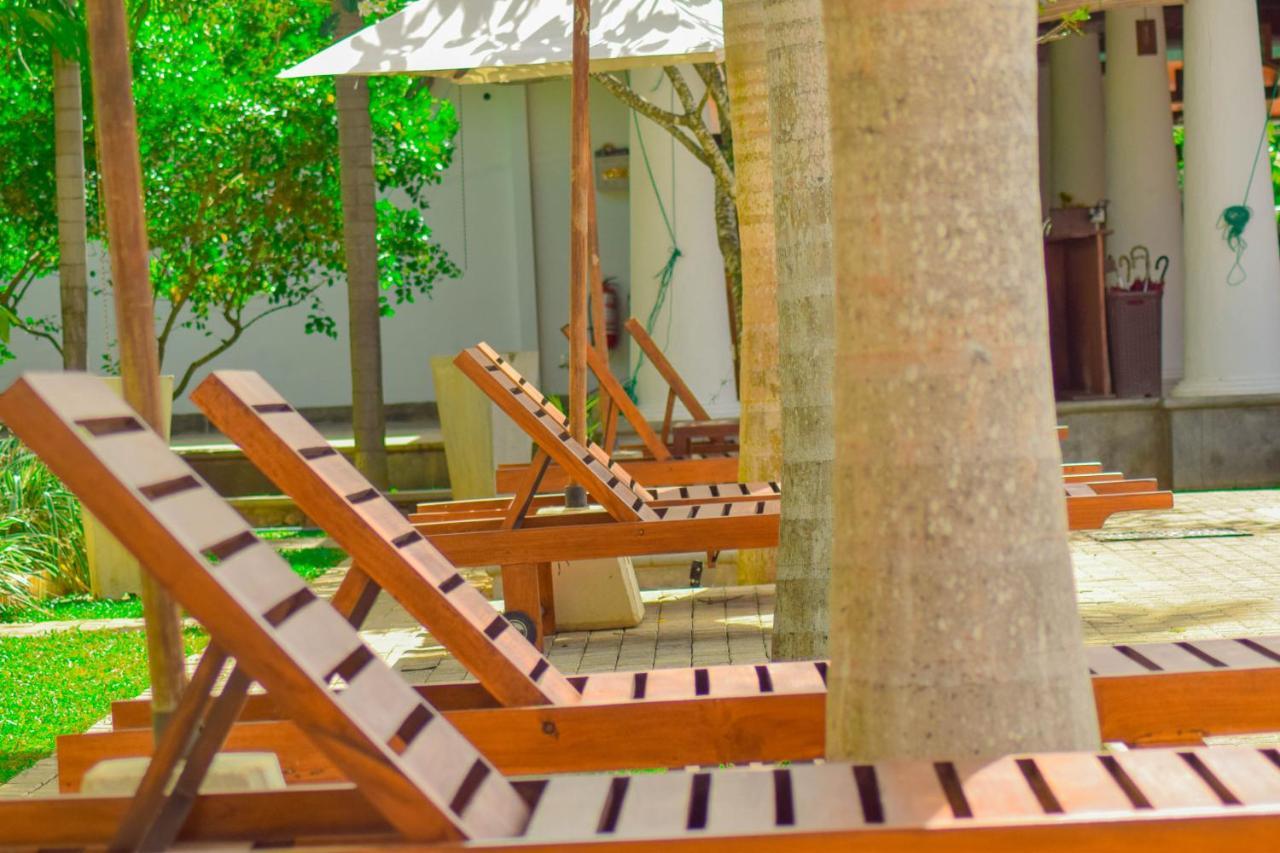 Hotel Tamarind Tree Tissamaharama Kültér fotó