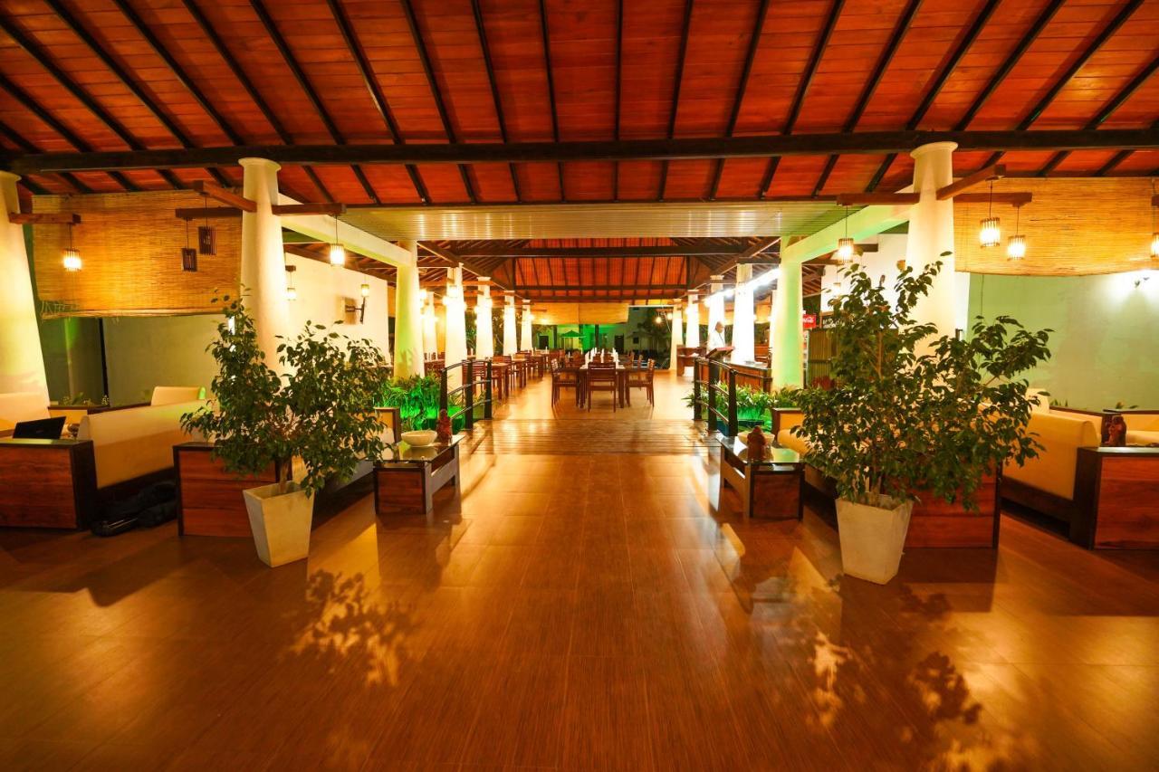 Hotel Tamarind Tree Tissamaharama Kültér fotó