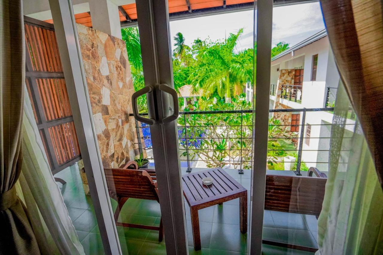 Hotel Tamarind Tree Tissamaharama Kültér fotó