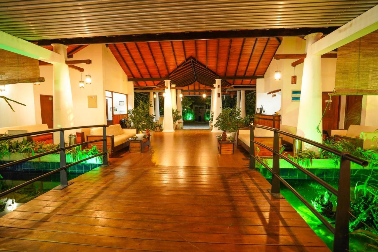Hotel Tamarind Tree Tissamaharama Kültér fotó