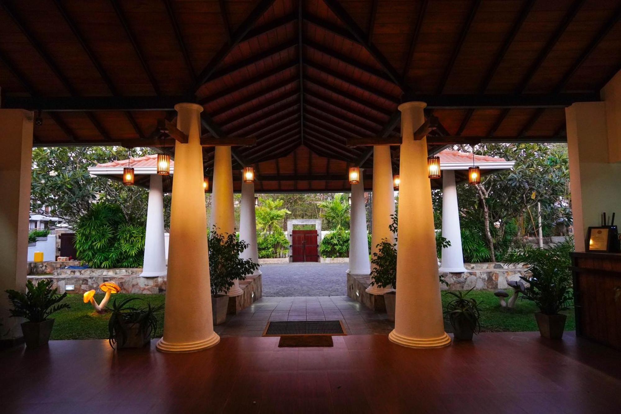 Hotel Tamarind Tree Tissamaharama Kültér fotó