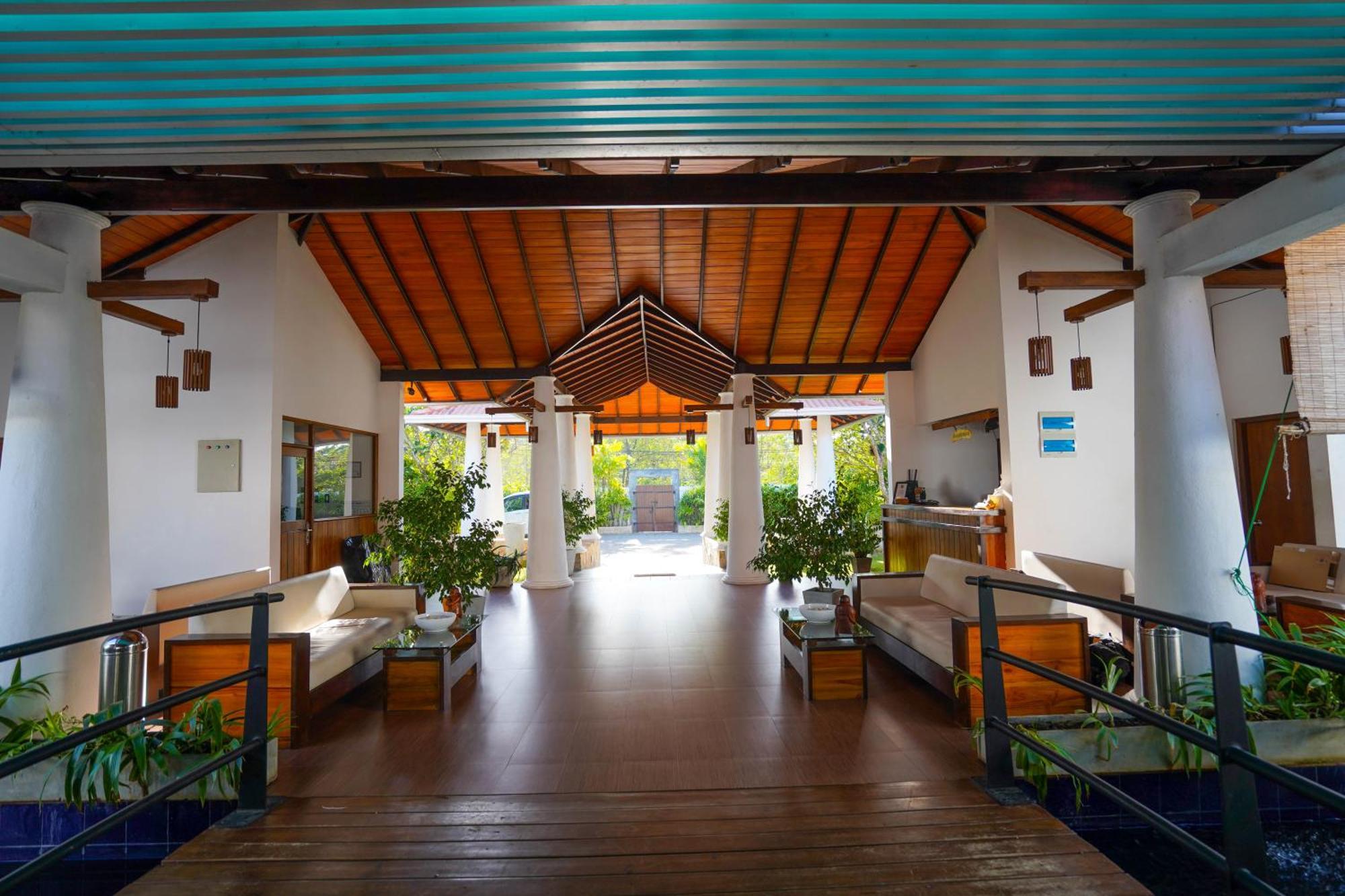 Hotel Tamarind Tree Tissamaharama Kültér fotó