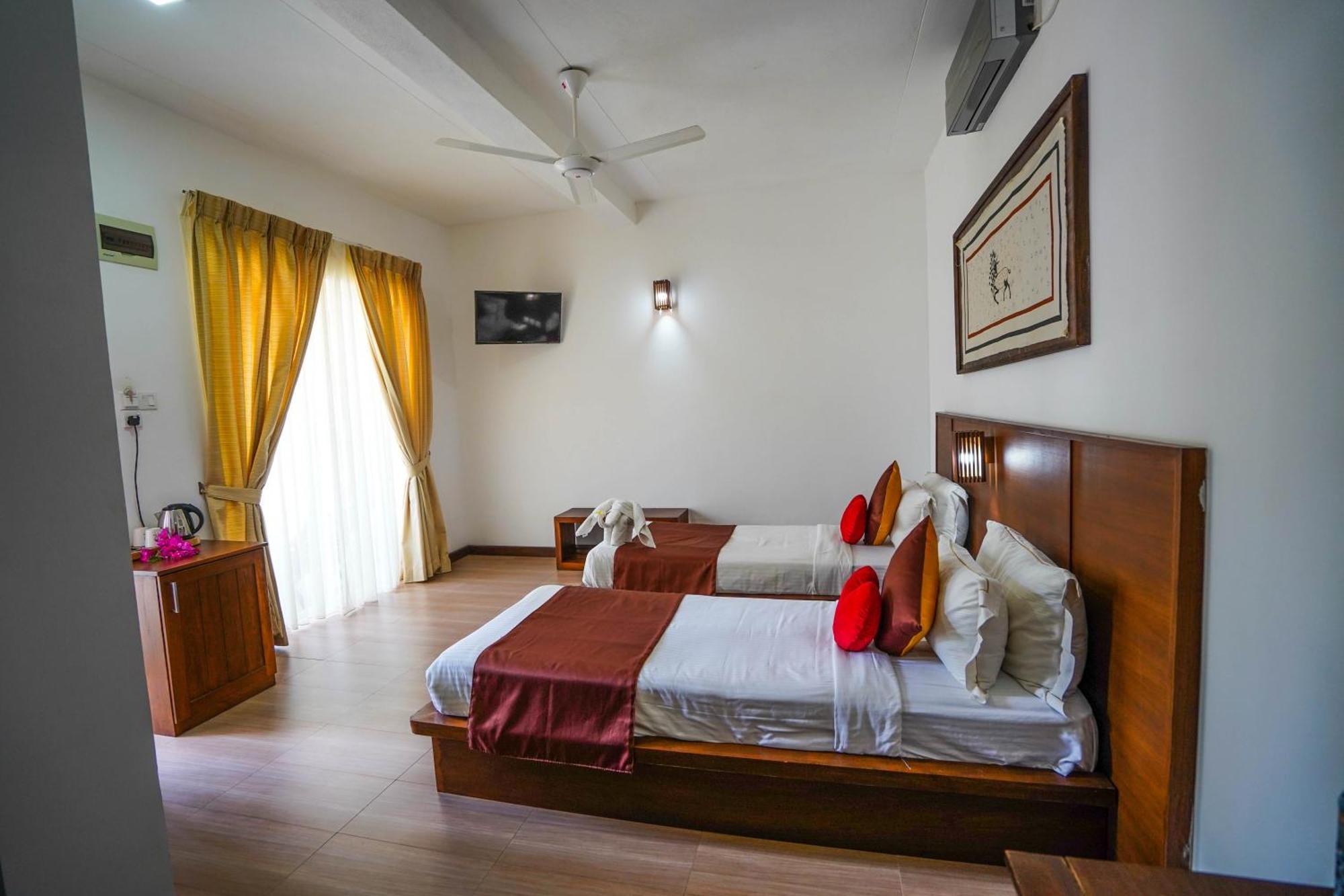 Hotel Tamarind Tree Tissamaharama Kültér fotó